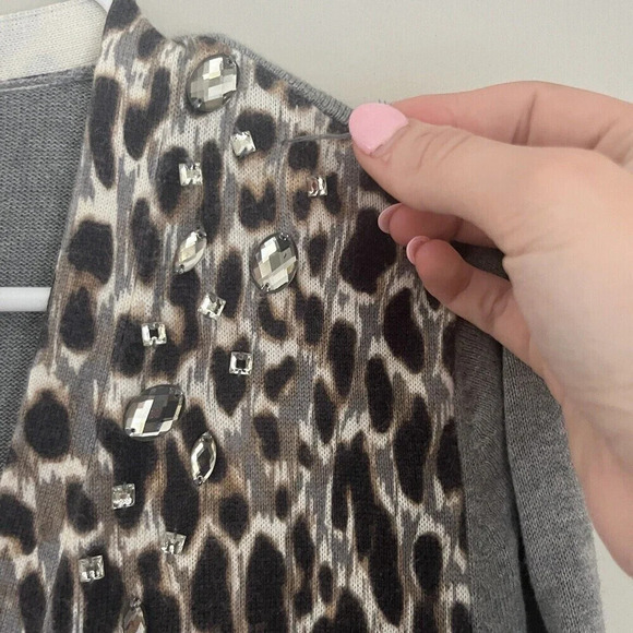 Chicos Women's Leopard Cardigan M/8 Gray Cotton Blend Sweater Button - Picture 8 of 12